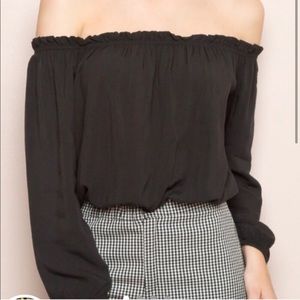 Brandy Melville blake off-shoulder top